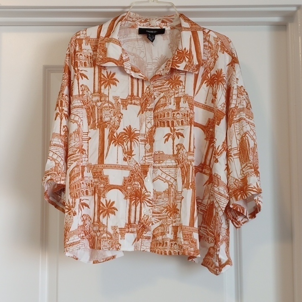 Forever 21+ Womens Crop Button Down Top Sz 1X Collar Orange White Jungle Silky